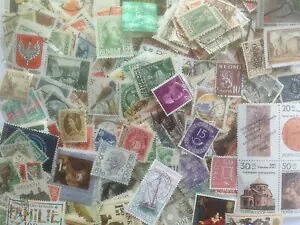 ヨーロッパ - すべての切手コレクション - 5,000種類と10,000種類の切手