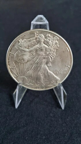 1986年 アメリカ「イーグル・ウオーキング リバティ」純銀 1オンス 楽天市場】アメリカ 1ドル銀貨 1986年 1オンス 『プルーフ