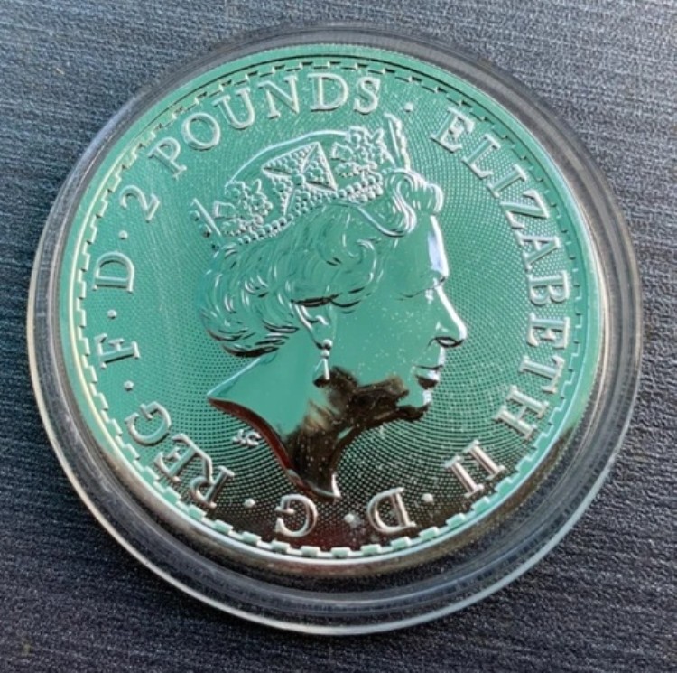 楽天市場】エリザベス2世 女王陛下 日本公式ご訪問実録 メダル 1975年