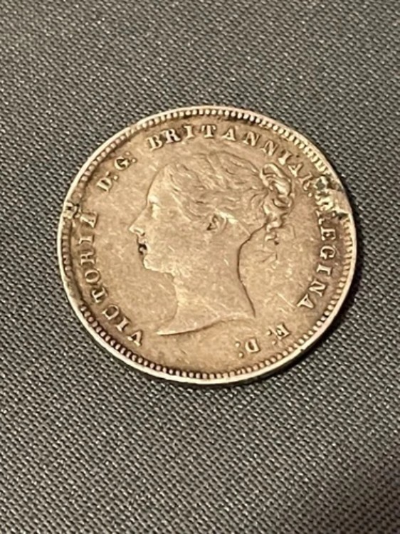 楽天市場】香港 ヴィクトリア女王 1894年 5セント銀貨 - 未流通（希少