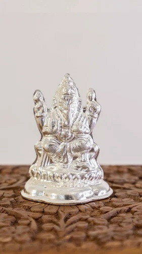 楽天市場】プラピカネ タイ伝統“セラドン焼” ＜祝！ベイビーピカネ像