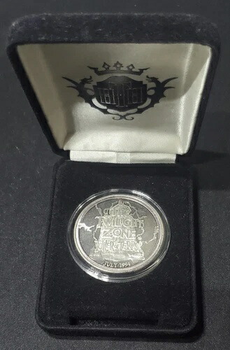 ディズニー トワイライトゾーン タワー・オブ・テラー 1994年 オープニング 1オンス .999 シルバーコイン COA付き画像