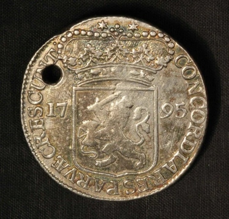 1795年オランダ 2.5ギルデン銀貨 コンコルディア ピン・インペアード - 米国送料無料｜WORLD RESOURCE【KING店】