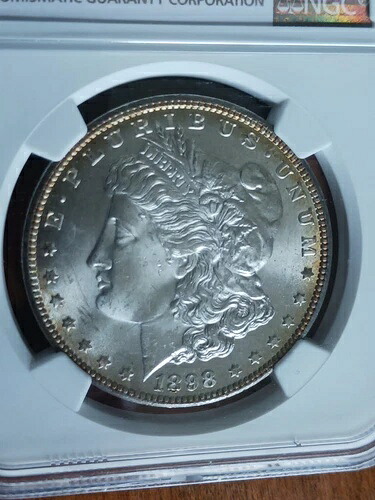 1898年 O モルガン銀貨 NGCグレード MS65+