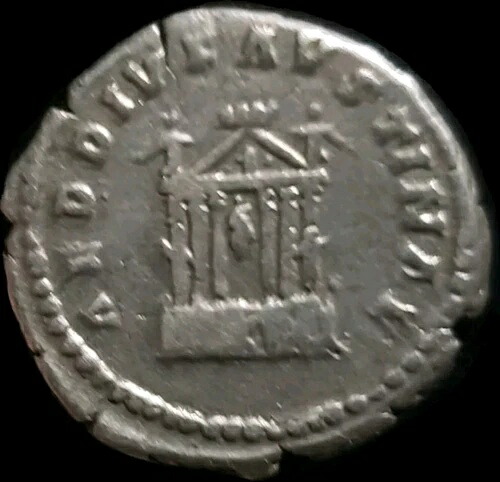 ファウスティナ1世（紀元138-141年）。希少な六柱式神殿。デナリウス銀貨。ローマ帝国｜WORLD RESOURCE【KING店】