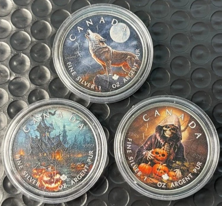 (3) 1オンス .9999 純銀 カラー ハロウィン キャンディ メープル ウルフ スケルトン!!
