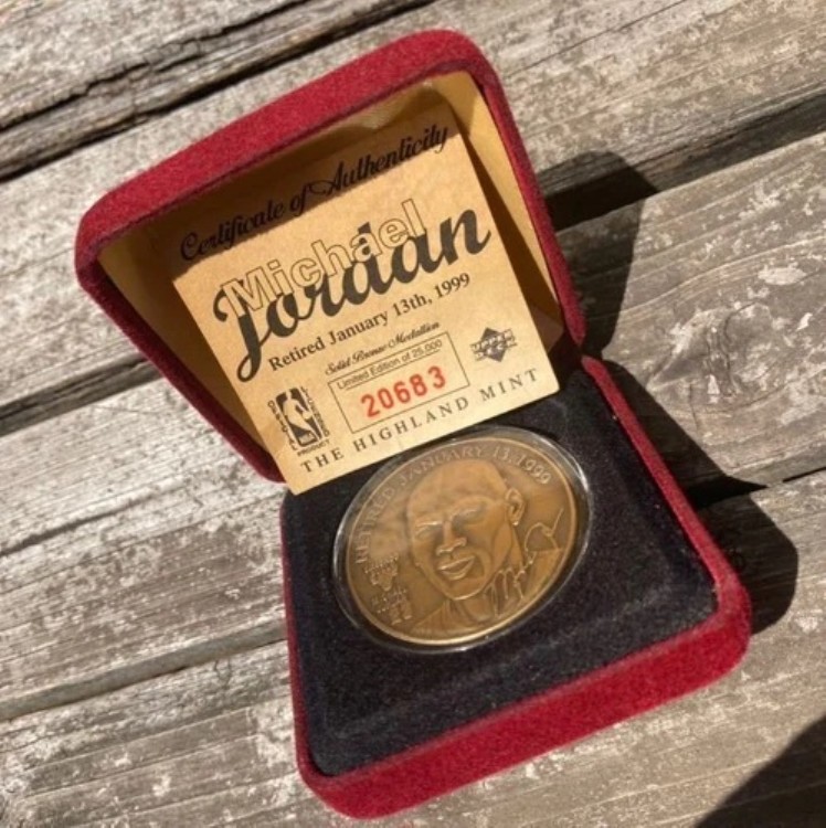 マイケルジョーダン　ベースボールコレクションピンバッジ JORDAN ピンバッジ」のグッズ通販 | セレクション公式オンライン