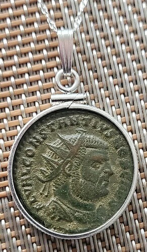 ローマ皇帝コンスタンティウス1世クロルス真正コインネックレス（鑑定書付き）｜WORLD RESOURCE【KING店】