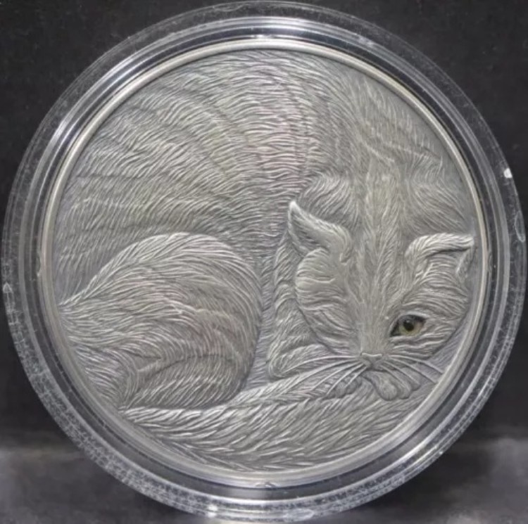 ニウエ 2016年 猫のリアルアイ効果 芸術的アート 2オンス 銀貨