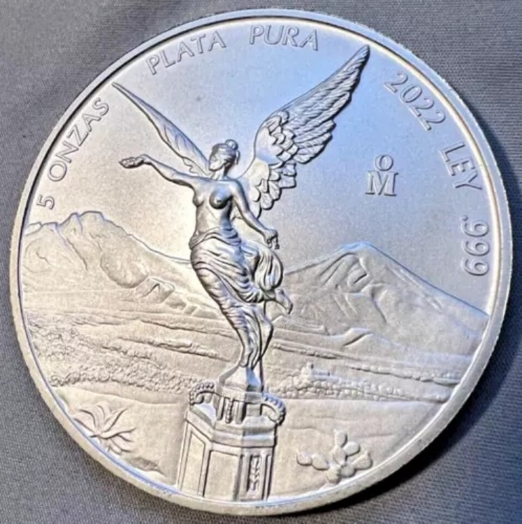 2022年 メキシコ リベルタッド 5オンス .999 純銀貨 BU