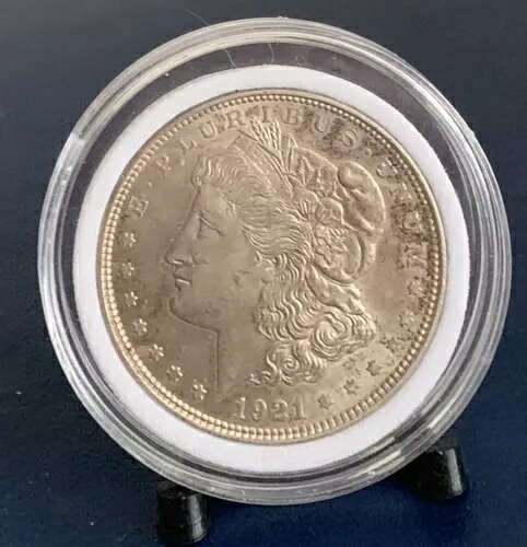 1921年 モルガン銀貨 **104年前のコイン** 美しい金色の色合いとディテールが素晴らしいコイン
