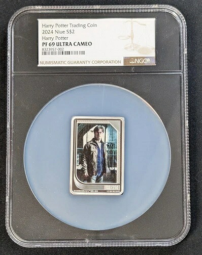 2024年ニウエ $2 .999 純銀 ~ ハリー・ポッター トレーディングカードコイン ~ /250 ~ NGC PF69｜WORLD RESOURCE【KING店】