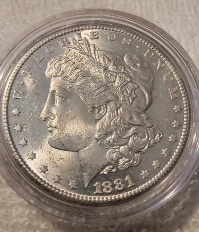 1881年 S モルガン銀貨 AU-BU チョイス