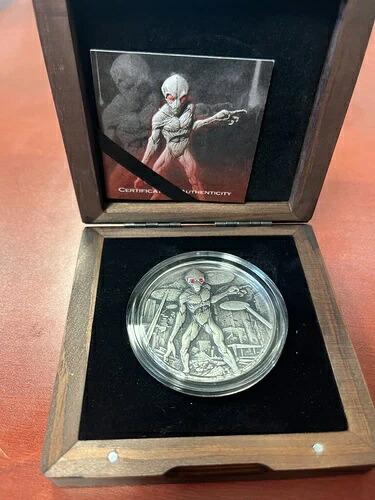 34059 チャド共和国 2018 2オンス 999銀貨 エイリアン・インベージョン 鋳造 (慈善団体への寄付)