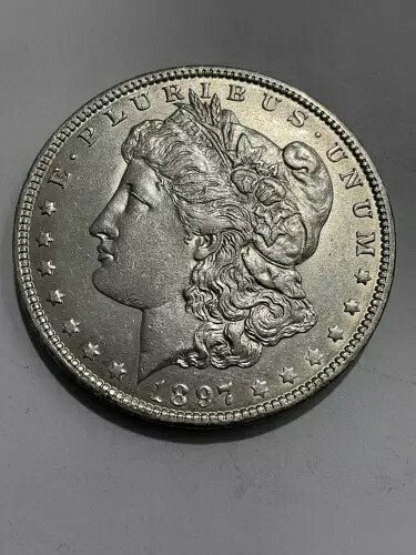 1897 O モルガン銀貨 $1 D16