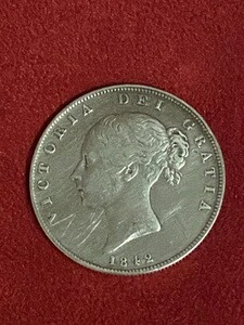 1842年 イギリス ヴィクトリア ヤングヘッド ハーフクラウン銀貨