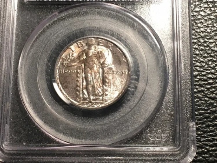 1926-D リバティクォーター PCGS65 未使用。美しいオリジナル。ホルダーの裏側に接着剤が付着している。
