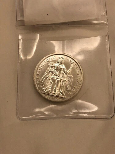 1979年フランス領ポリネシア 2フラン ピエフォール銀貨、発行枚数250枚 245,025円