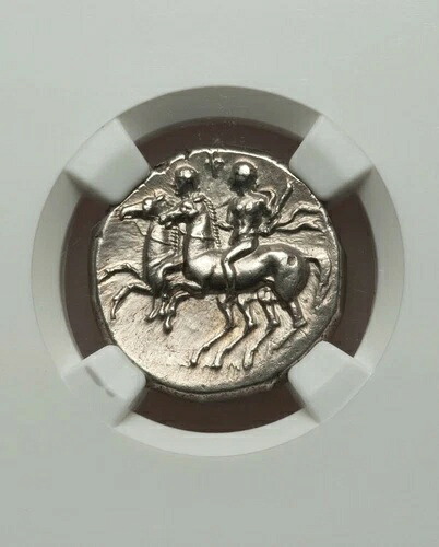 カラブリア、タラス・ディドラクマ二人乗りNGC AU古代銀貨｜WORLD RESOURCE【KING店】
