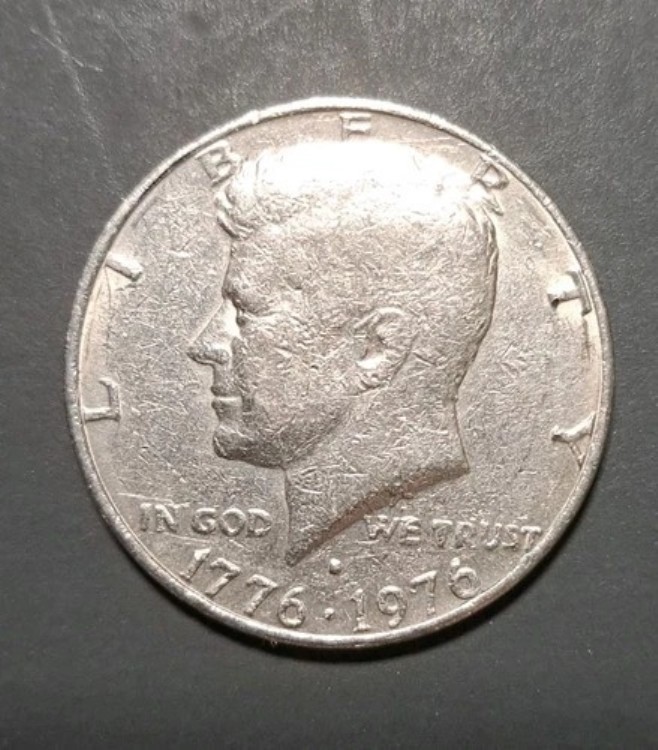 1776-1976年 D・ケネディ・ハーフダラー、バイセンテニアル・フィルド・ミントマーク・エラーコイン｜WORLD RESOURCE【KING店】