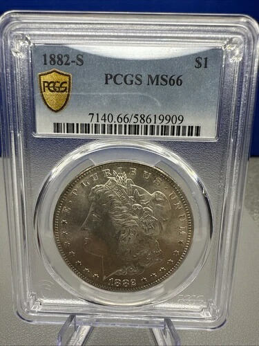 1882-S モルガン銀貨 ? PCGS MS66 ? 金盾ラベル ? エッジトーニング