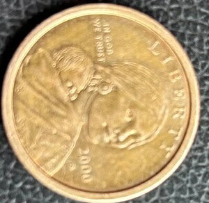 2000 D サカガウィア 1ドル硬貨 米国リバティ ゴールドカラー 流通