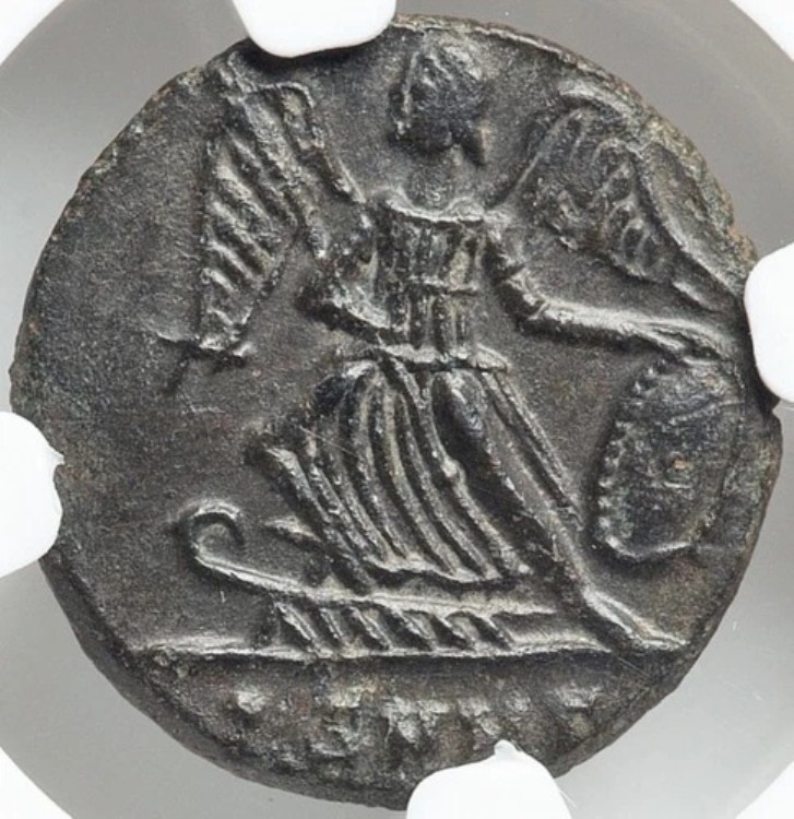 コンスタンティヌス1世 NGC ChXF コンスタンティノープル記念古代ローマコイン 128