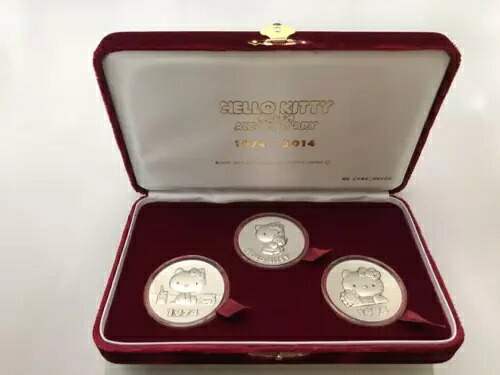 楽天市場】【銀メダル】ハローキティ誕生30周年記念 造幣局製カラー