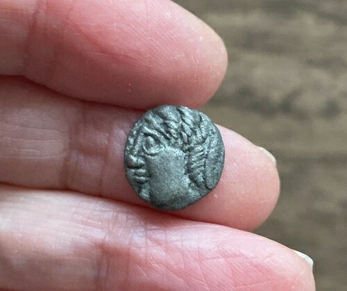 ケルト系ブリテン。トリノヴァンテス・ワッデン・チェイス型、紀元前1世紀の銀貨