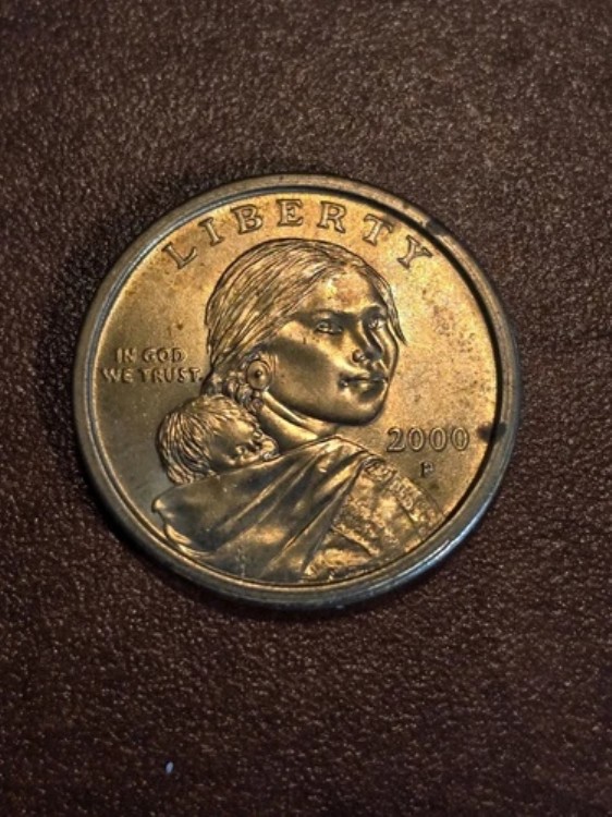 2000年 P サカガウィア 1ドル硬貨 米国リバティゴールドカラー フィラデルフィア