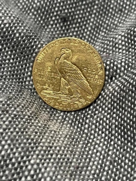 ヘッド オブ インディア 2. 1/2 ドル 1911 年金貨。