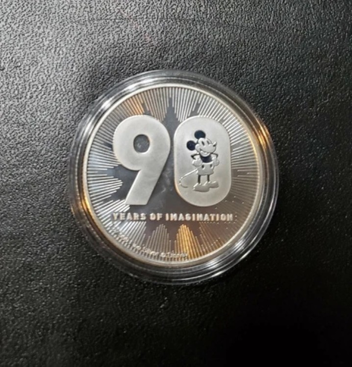 ミッキー７５周年記念　純銀メダル　コイン　発行記念　公式記念　銀製　プルーフ 楽天市場】【銀メダル】ミッキーマウス 75周年 造幣局製カラー