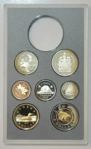 1973年 バルバドス初の国内鋳造 8枚組プルーフ オリジナルケース 1973年 バルバドス初の国内鋳造 8枚組プルーフコイン オリジナル