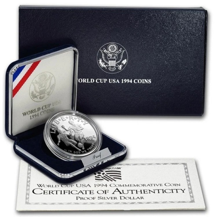 2002 FIFA ワールドカップ 記念貨幣発行記念 純銀メダル 日韓 2002年 FIFAワールドカップ記念貨幣発行記念 純銀メダル