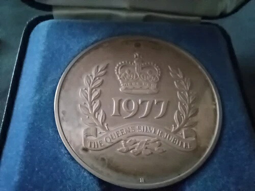 楽天市場】エリザベス女王 シルバージュビリー 25年記念コイン 記念