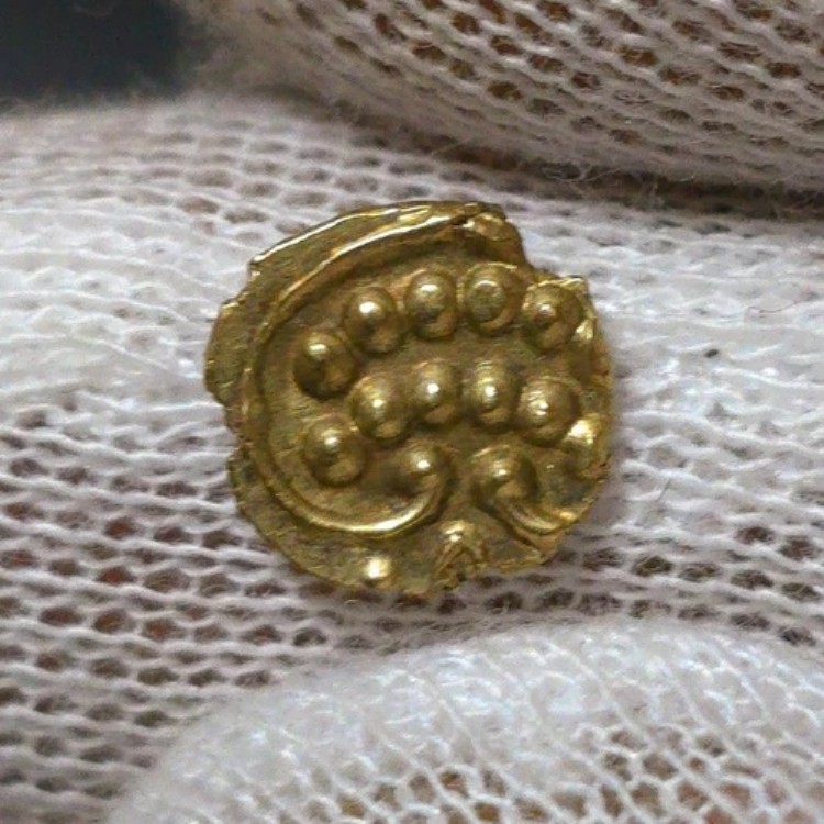 インド タンジョールのマラータ・ヴェンコジ（1674-1686）金貨 M&WT2a .38g 非常に希少 P5