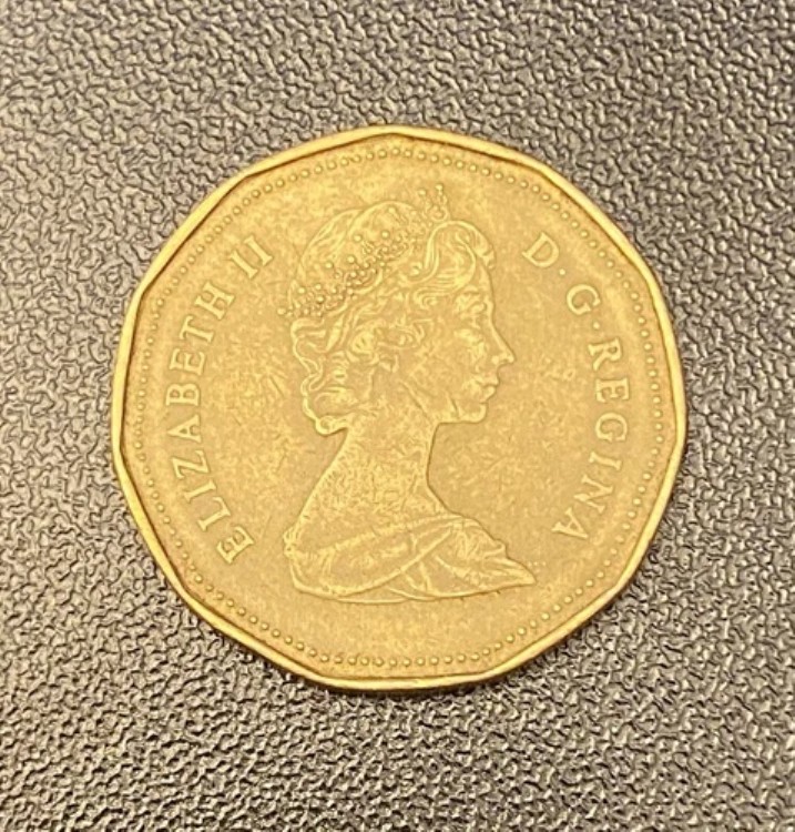 楽天市場】カナダ 記念硬貨 1ドル 1867-1992年 エリザベス女王2