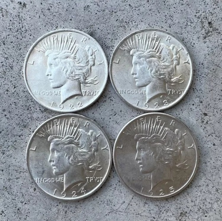 1921-1935年 ピースシルバードルセット 4枚セット 銀90% 未流通 混合年月 52,800円