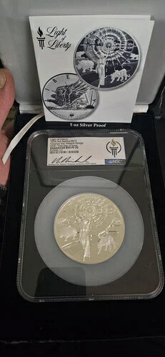 ライト・オブ・リバティ 2024 シルバー 5オンス サモア-S $15 初日強化版 REV PF NGC-PF70｜WORLD RESOURCE【KING店】