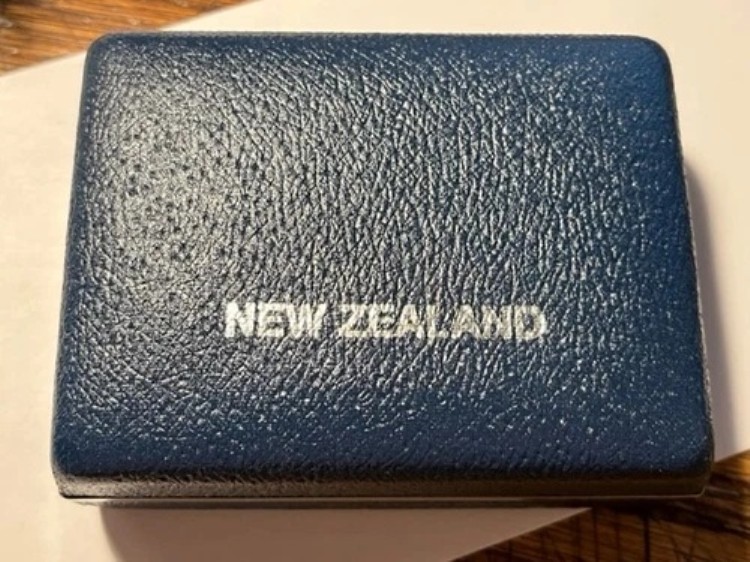 楽天市場】【 カラー銀貨 】 2007年 ニュージーランド 1ドル プルーフ