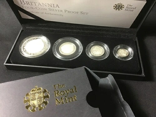 2010年 シルバー プルーフ ブリタニア 4 コイン コレクション。箱入り。ケース入り。COA 付き。｜WORLD RESOURCE【KING店】