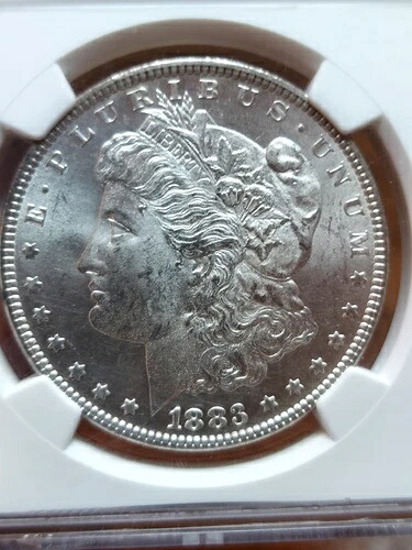 1883-P モルガン銀貨 NGC MS 62