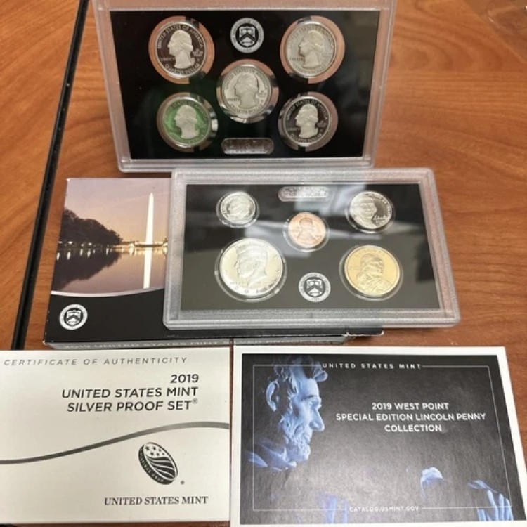 2019年 S 米国造幣局 シルバー プルーフ セット（2019年 リバース プルーフ ペニー付き） - すべての COA と OG ボックス付き