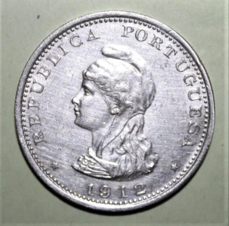 S11 - ポルトガル領インド 1ルピー 1912年 ほぼ未使用銀貨 リバティヘッド