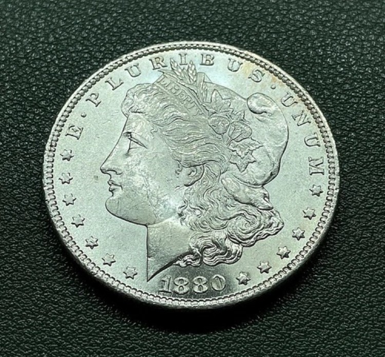 1880年 S モーガン銀貨、ジェムブリリアント、未使用 - 送料無料 - M-037