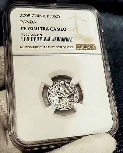 2005年 中国 100元 1/10オンス .9995 プラチナ パンダ。NGC PF 70 ウルトラカメオ|WORLD RESOURCE【KING店】