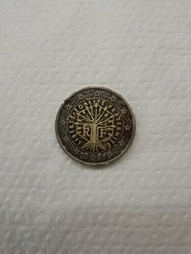 希少な2ユーロ硬貨（フランス、2001年）