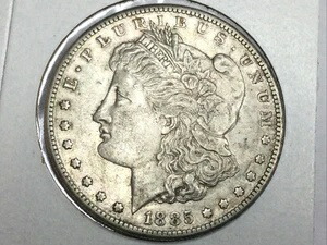 1885-S モルガン・ダラー、極めて良好な状態プラス/ほぼ未使用マイナス