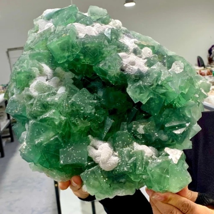 20.24LB 希少な透明緑色立方蛍石鉱物結晶サンプル/中国|WORLD RESOURCE【KING店】