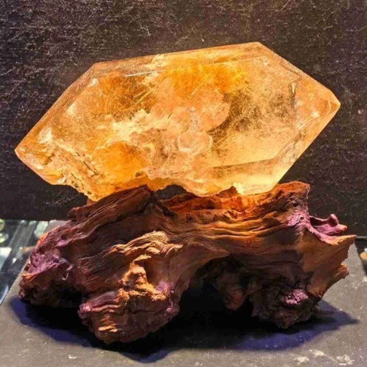 ✳️極☆激レア品‼️✨エレスチャルクォーツ ルチルインライトニング水晶 原石 天然石 ✳️極☆激レア品‼️✨エレスチャルクォーツ ルチルインライトニング